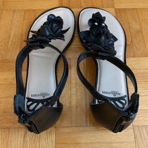 Fergalicious By Fergie Black Flowers Sandal 6 - Picture 10 of 12